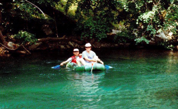 !! Raft mobile through Pindos, Boidomatis river. 14/Jul/1990, photo by SV1FJ