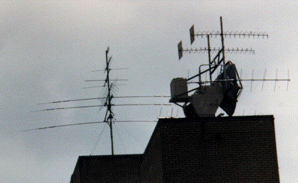 Uosats Ground Control antennas, University of Surrey 1988, Photo by SV1RD